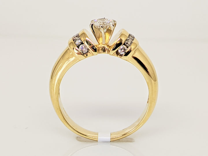 14K .42 CARAT TOTAL WEIGHT I1 H DIAMOND ROUND (11) ESTATE RING 5.1 GRAMS