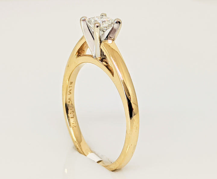 14K .25 CARAT TOTAL SI3 H DIAMOND PRINCESS CUT RAISED SHANK SOLITAIRE ESTATE RING 2.6 GRAMS