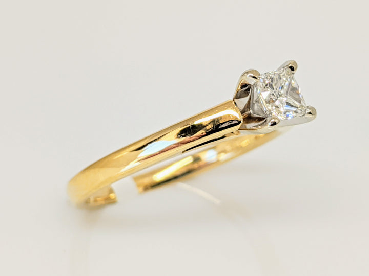 14K .25 CARAT TOTAL SI3 H DIAMOND PRINCESS CUT RAISED SHANK SOLITAIRE ESTATE RING 2.6 GRAMS