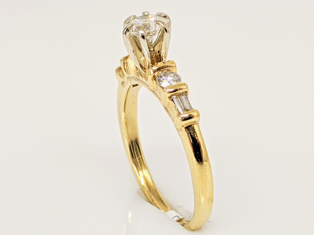 14K .43 CARAT TOTAL WEIGHT SI1 I DIAMOND ROUND (3) BAGUETTE (2) ESTATE RING 2.5 GRAMS