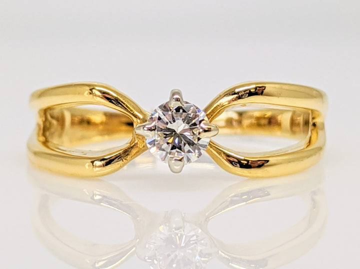 10K .16 CARAT TOTAL VS2 J DIAMOND ROUND SPLIT SHANK SOLITAIRE ESTATE RING 2.6 GRAMS