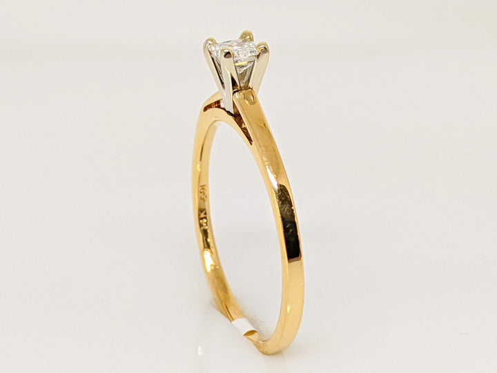 14K .15 CARAT TOTAL SI E-F DIAMOND PRINCESS CUT SOLITAIRE ESTATE RING 1.9 GRAMS
