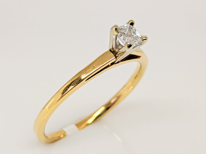 14K .15 CARAT TOTAL SI E-F DIAMOND PRINCESS CUT SOLITAIRE ESTATE RING 1.9 GRAMS