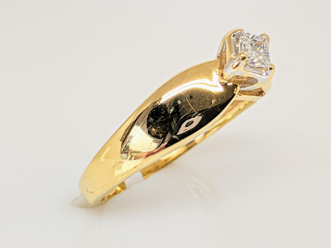 14K .18 CARAT TOTAL DIAMOND PRINCESS CUT FANCY SHANK SOLITAIRE ESTATE RING 2.0 GRAMS
