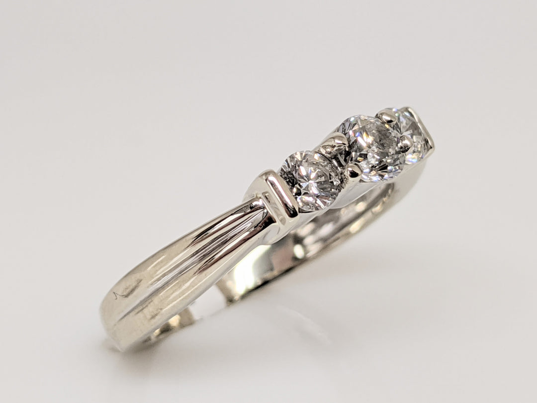 14K WHITE .44 CARAT TOTAL WEIGHT I1 I DIAMOND ROUND (3) TRINITY ESTATE RING 3.1 GRAMS