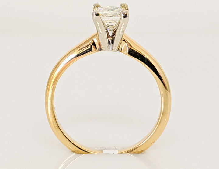 14K .70 CARAT TOTAL I1 H DIAMOND PRINCESS CUT SOLITAIRE ESTATE RING 2.8 GRAMS