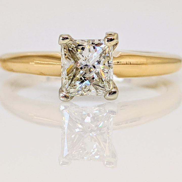 14K .70 CARAT TOTAL I1 H DIAMOND PRINCESS CUT SOLITAIRE ESTATE RING 2.8 GRAMS