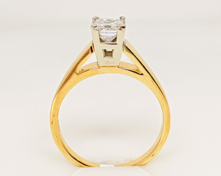14K .63 CARAT TOTAL I1 E DIAMOND PRINCESS CUT SOLITAIRE ESTATE RING 2.9 GRAMS