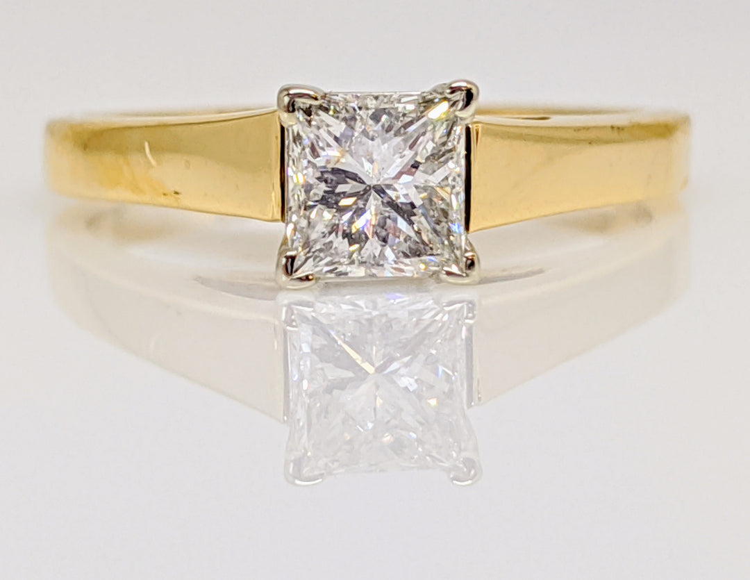 14K .63 CARAT TOTAL I1 E DIAMOND PRINCESS CUT SOLITAIRE ESTATE RING 2.9 GRAMS