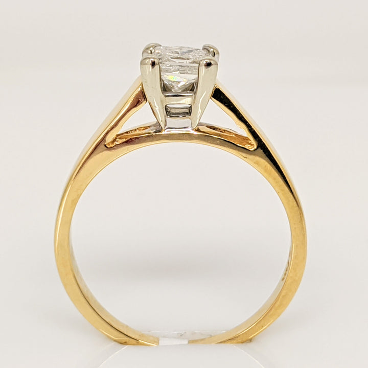 14K .56 CARAT TOTAL I1 K DIAMOND PRINCESS CUT RAISED SHANK SOLITAIRE ESTATE RING 3.0 GRAMS