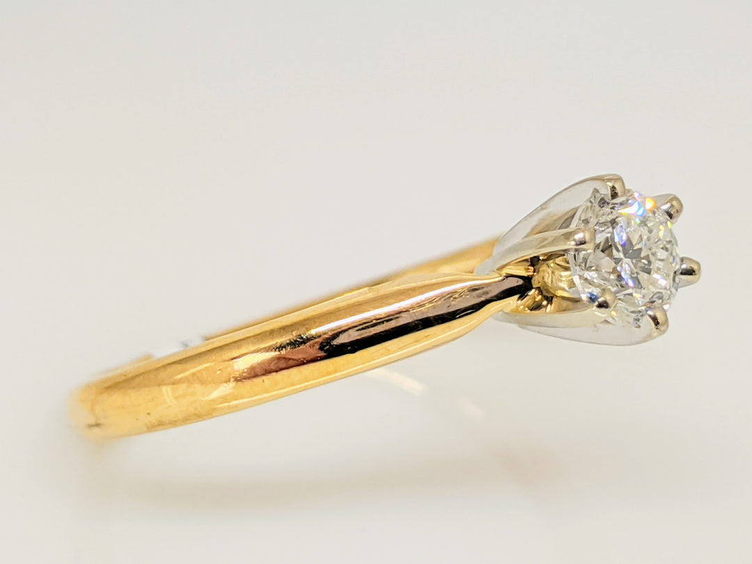 14K .30 CARAT TOTAL WEIGHT I1 G DIAMOND ROUND SOLITAIRE ESTATE RING 2.2 GRAMS