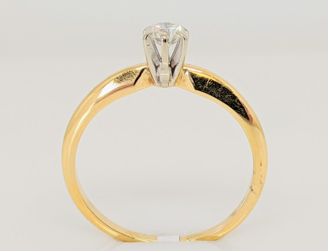 14K .27 CARAT TOTAL I1 G DIAMOND ROUND SOLITAIRE ESTATE RING 2.3 GRAMS