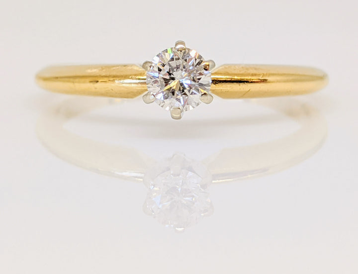 14K .27 CARAT TOTAL I1 G DIAMOND ROUND SOLITAIRE ESTATE RING 2.3 GRAMS