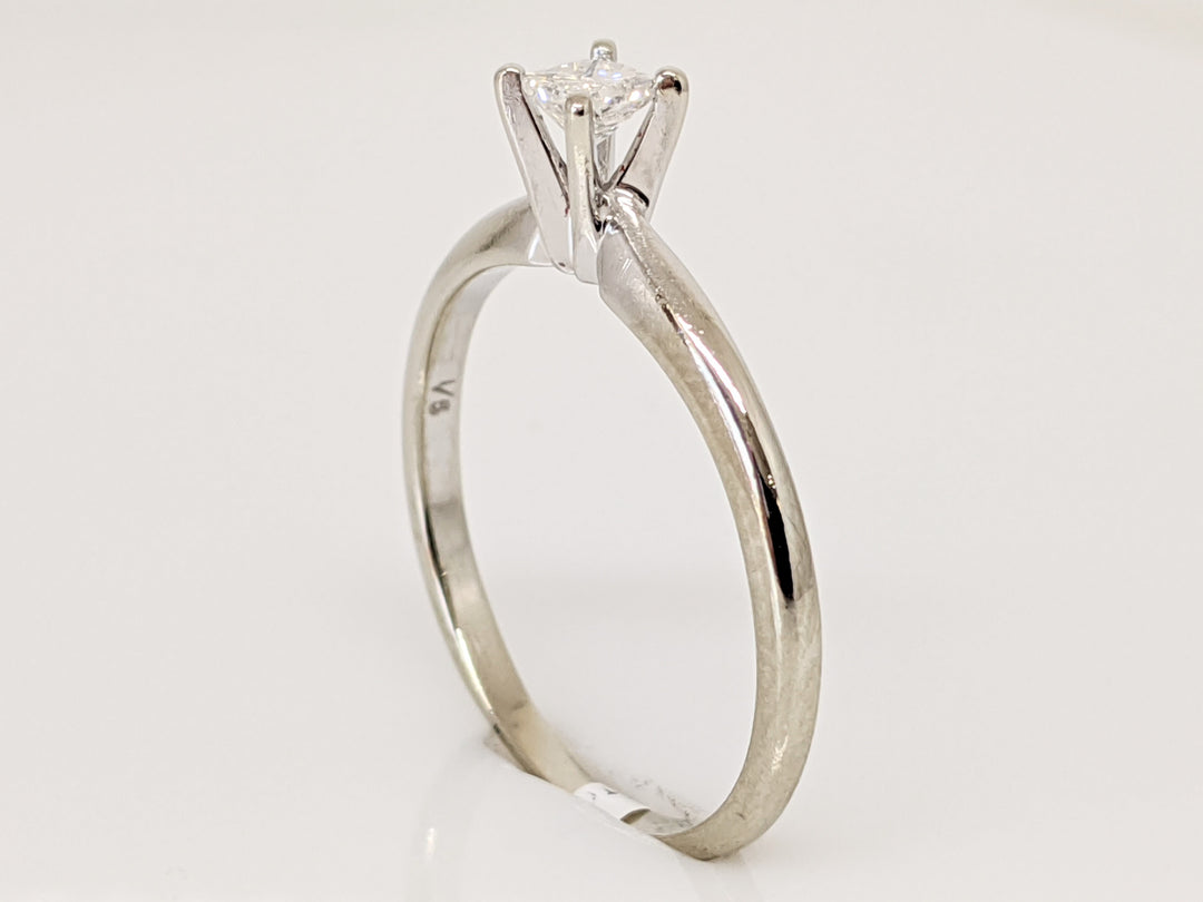 10K WHITE .20 CARAT TOTAL I1 G DIAMOND PRINCESS CUT SOLITAIRE ESTATE RING 1.6 GRAMS
