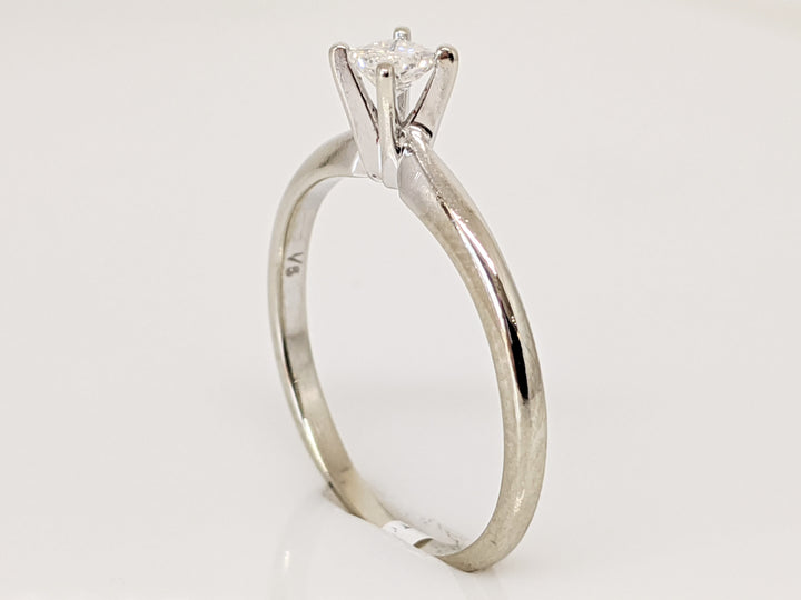 10K WHITE .20 CARAT TOTAL I1 G DIAMOND PRINCESS CUT SOLITAIRE ESTATE RING 1.6 GRAMS