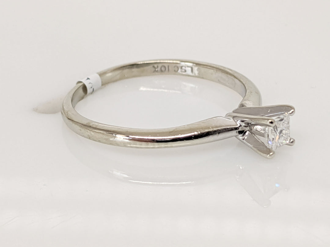 10K WHITE .20 CARAT TOTAL I1 G DIAMOND PRINCESS CUT SOLITAIRE ESTATE RING 1.6 GRAMS