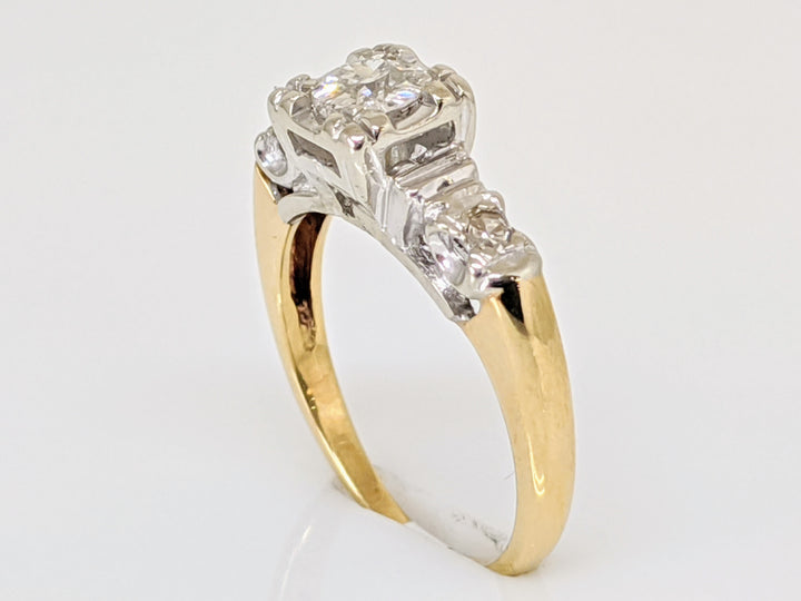 14K .33 CARAT TOTAL WEIGHT SI2 I DIAMOND ROUND (3) BOX HEAD ESTATE RING 2.3 GRAMS