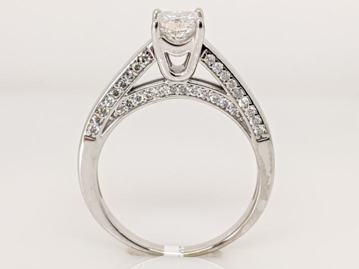 14K WHITE 1.13 CARAT TOTAL WEIGHT I1 G DIAMOND PRINCESS CUT WITH (48) ROUND MELEE ESTATE RING 4.7 GRAMS