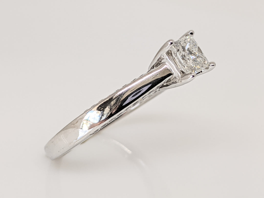 14K WHITE 1.13 CARAT TOTAL WEIGHT I1 G DIAMOND PRINCESS CUT WITH (48) ROUND MELEE ESTATE RING 4.7 GRAMS