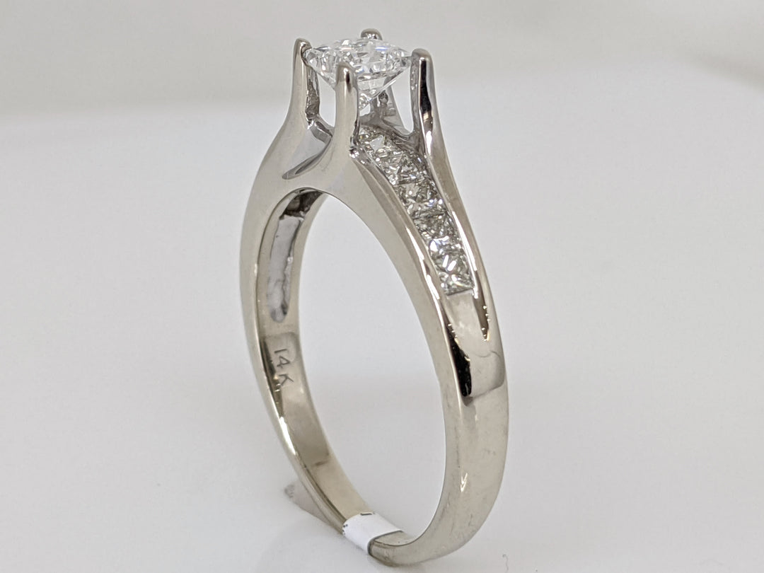 14K WHITE .96 CARAT TOTAL WEIGHT SI2 G DIAMOND PRINCESS CUT (11) ESTATE RING 4.4 GRAMS