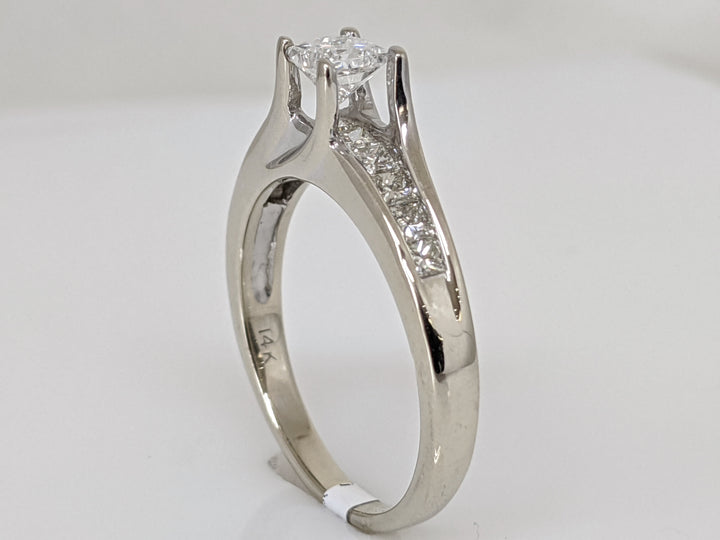 14K WHITE .96 CARAT TOTAL WEIGHT SI2 G DIAMOND PRINCESS CUT (11) ESTATE RING 4.4 GRAMS