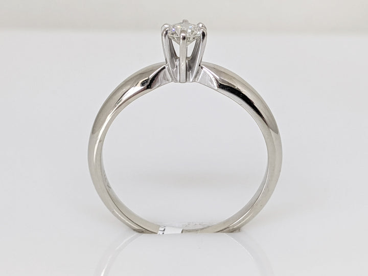14K WHITE .22 CARAT TOTAL I1 H DIAMOND ROUND SOLITAIRE ESTATE RING 2.3 GRAMS
