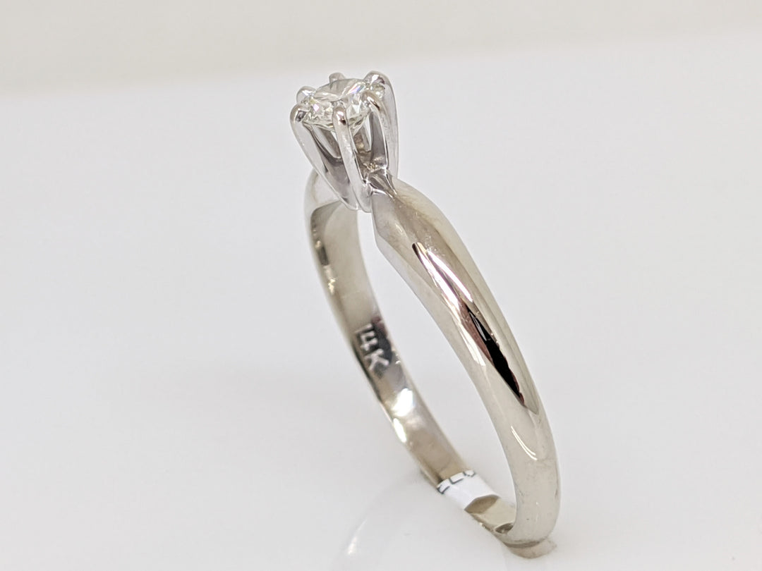 14K WHITE .22 CARAT TOTAL I1 H DIAMOND ROUND SOLITAIRE ESTATE RING 2.3 GRAMS