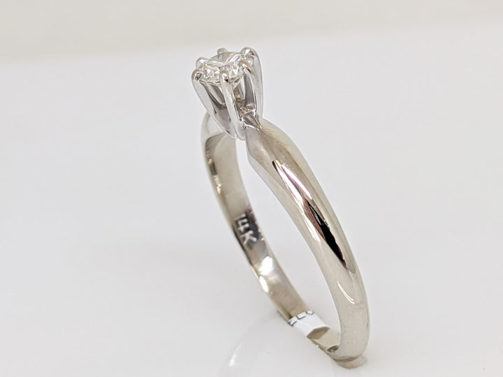 14K WHITE .22 CARAT TOTAL I1 H DIAMOND ROUND SOLITAIRE ESTATE RING 2.3 GRAMS