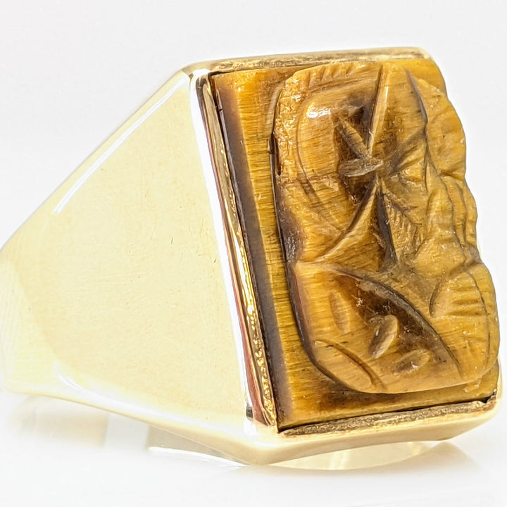 10K TIGER EYE SOLDIER ESTATE RING 12.2 GRAMS
