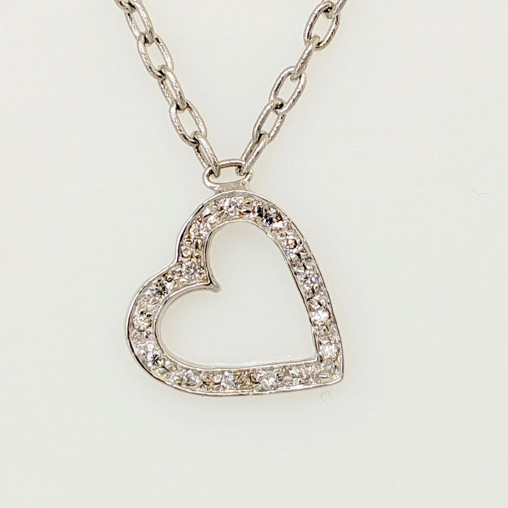 14K WHITE .15 CARAT TOTAL WEIGHT 15-ROUND DIAMOND FLOATING HEART ESTATE PENDANT & CHAIN 5.7 GRAMS