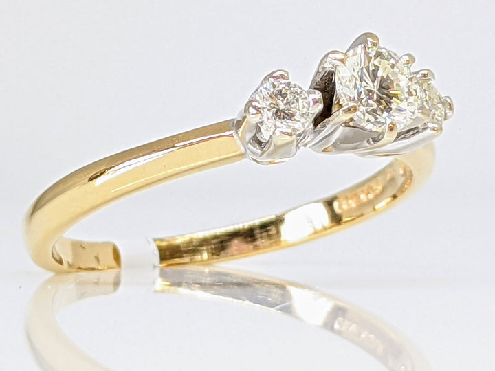 14K .47 CARAT TOTAL WEIGHT VS1 H ROUND DIAMOND (3) TRINITY ESTATE RING 2.3 GRAMS