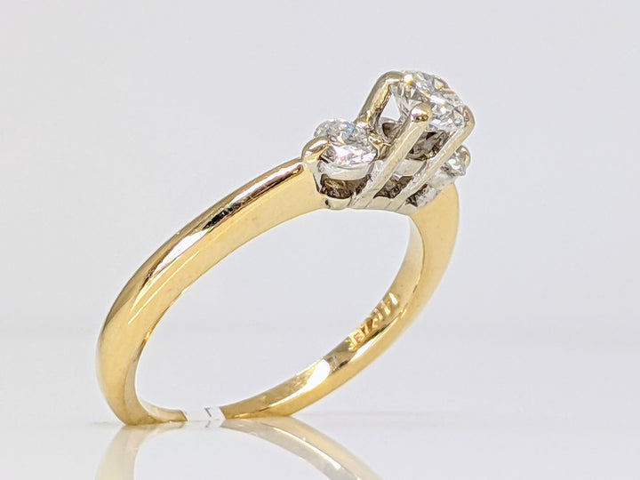 14K .43 CARAT TOTAL WEIGHT I1 I DIAMOND ROUND (3) TRINITY ESTATE RING 2.2 GRAMS