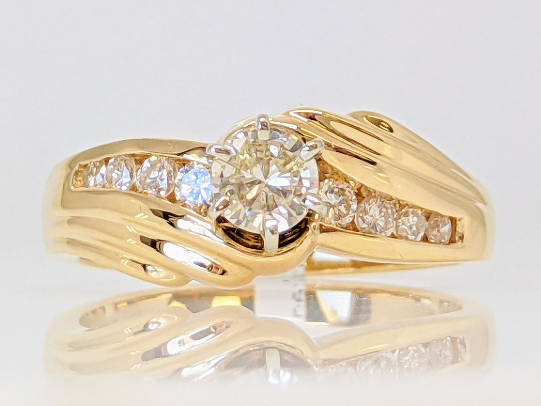 14K .49 CARAT TOTAL WEIGHT DIAMOND ROUND (9) ESTATE RING 5.1 GRAMS