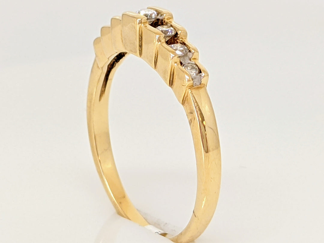 14K .70 CARAT TOTAL WEIGHT I1 L DIAMOND ROUND (7) CHANNEL SET ESTATE BAND 2.4 GRAMS