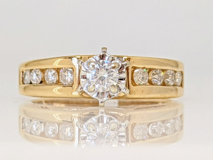 14K .43 CARAT TOTAL WEIGHT SI2 I ROUND DIAMOND (9) ILLUSION HEAD CHANNEL SET ESTATE RING 4.9 GRAMS