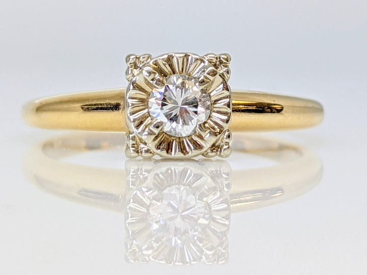 14K .16 CARAT TOTAL SI1 G ROUND DIAMOND BOXHEAD ILLUSION SOLITAIRE ESTATE RING 2.6 GRAMS