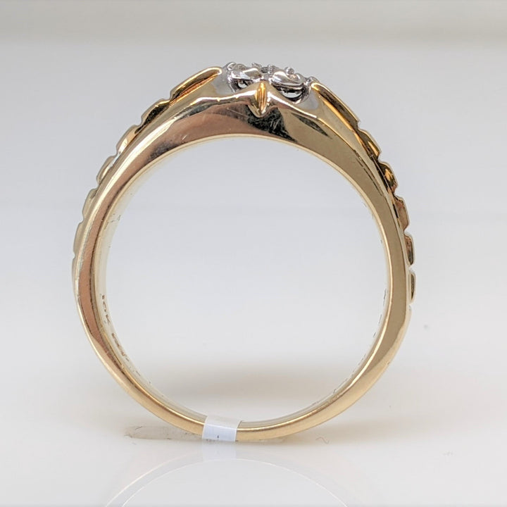 10K .21 CARAT TOTAL WEIGHT I1 H DIAMOND ROUND (7) CLUSTER ESTATE RING 8.6 GRAMS