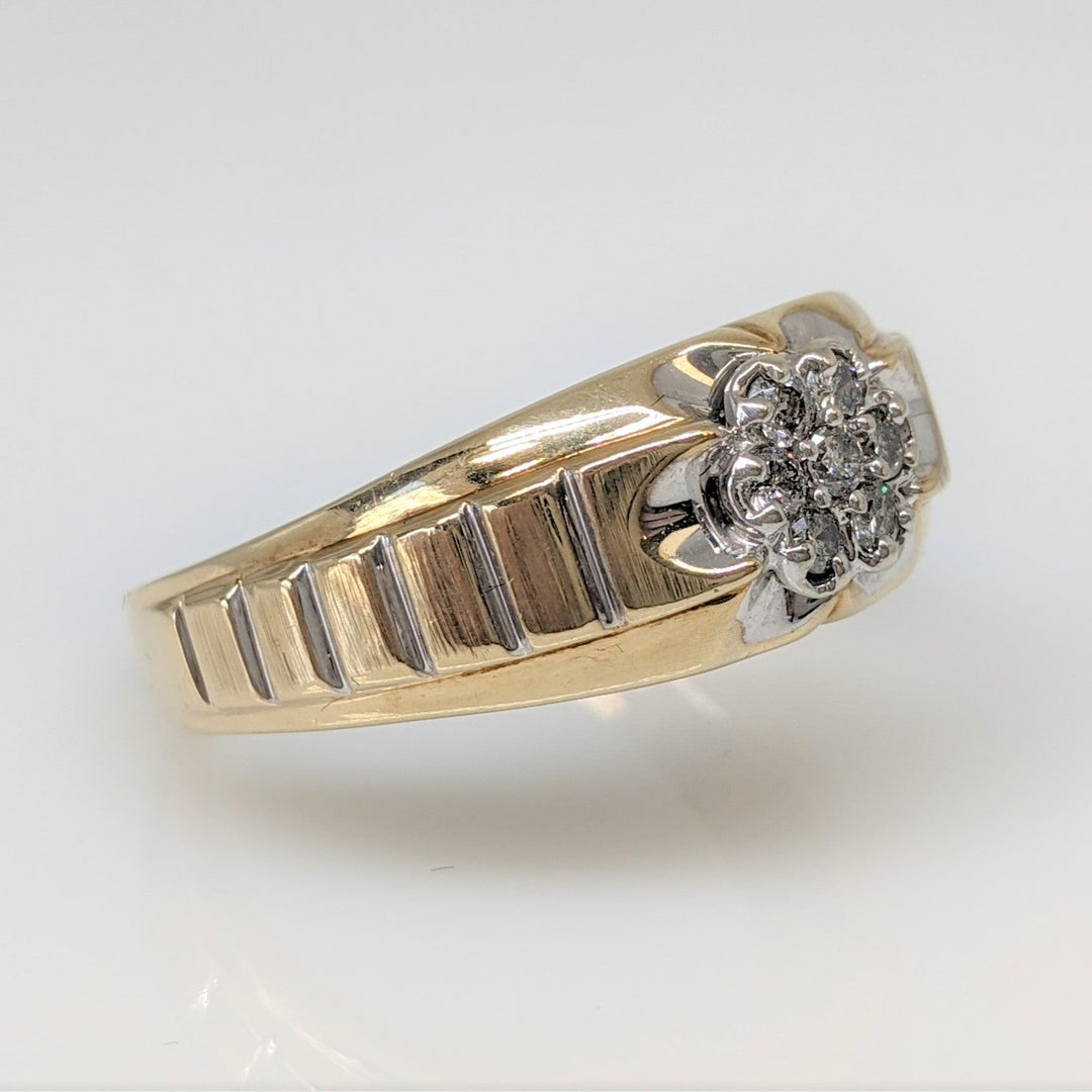 10K .21 CARAT TOTAL WEIGHT I1 H DIAMOND ROUND (7) CLUSTER ESTATE RING 8.6 GRAMS