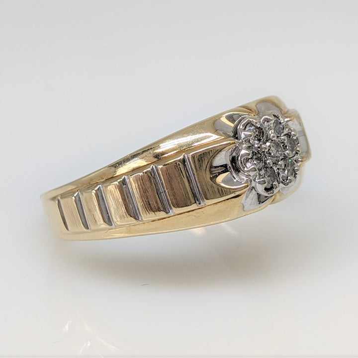10K .21 CARAT TOTAL WEIGHT I1 H DIAMOND ROUND (7) CLUSTER ESTATE RING 8.6 GRAMS