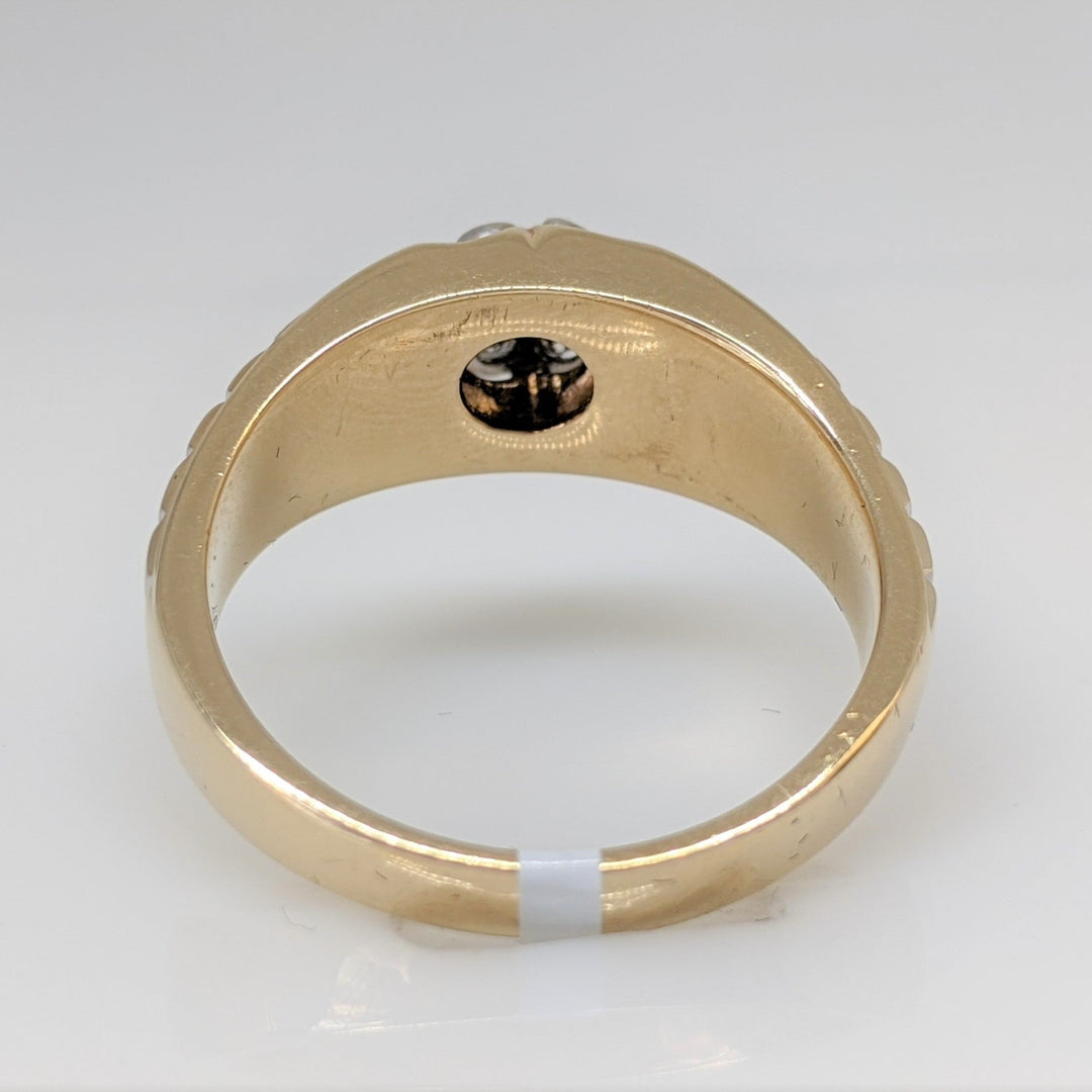 10K .21 CARAT TOTAL WEIGHT I1 H DIAMOND ROUND (7) CLUSTER ESTATE RING 8.6 GRAMS