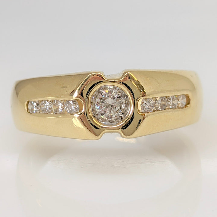 14K .58 CARAT TOTAL WEIGHT SI2 I DIAMOND ROUND (9) BEZEL CENTER ESTATE RING 9.4 GRAMS