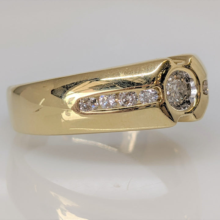 14K .58 CARAT TOTAL WEIGHT SI2 I DIAMOND ROUND (9) BEZEL CENTER ESTATE RING 9.4 GRAMS
