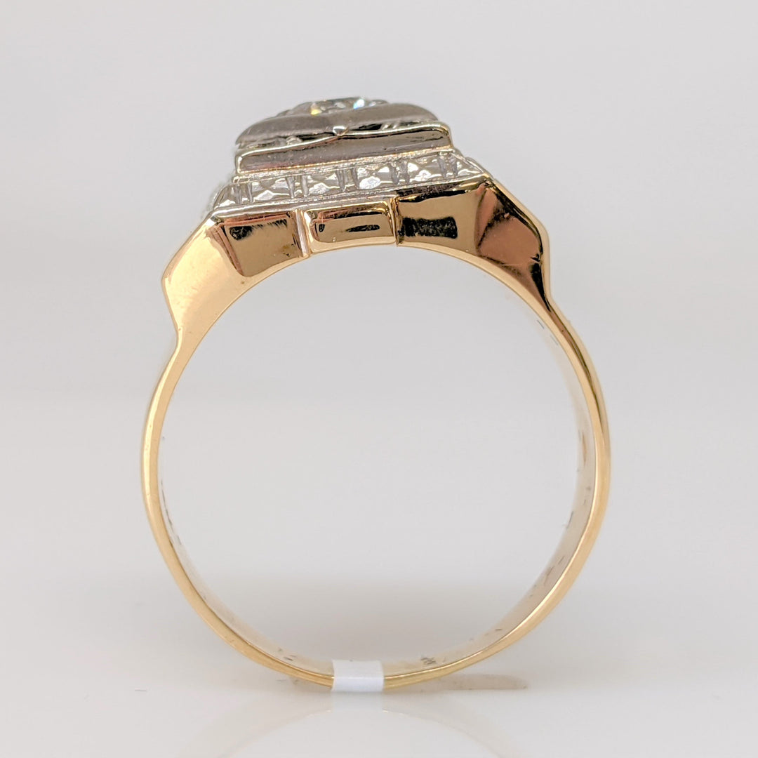 14K TW0-TONE .56 CARAT TOTAL WEIGHT I1 I-M DIAMOND ROUND (5) SQUARE TOP ESTATE RING