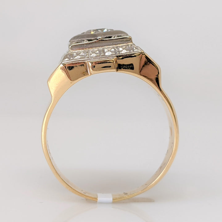 14K TW0-TONE .56 CARAT TOTAL WEIGHT I1 I-M DIAMOND ROUND (5) SQUARE TOP ESTATE RING