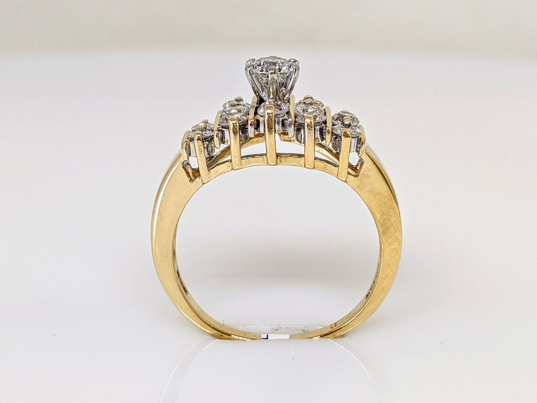 14K .68 CARAT TOTAL WEIGHT I1 J DIAMOND ROUND (13) CLUSTER ESTATE RING 3.9 GRAMS