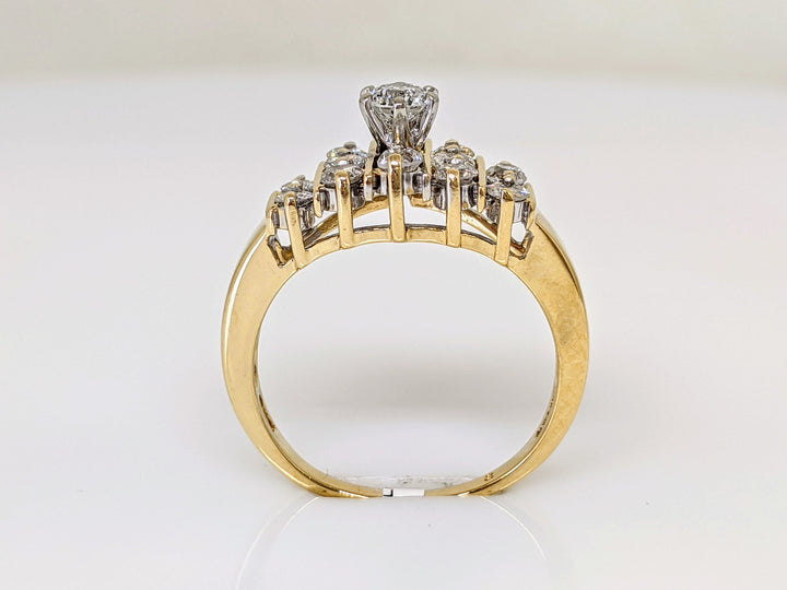 14K .68 CARAT TOTAL WEIGHT I1 J DIAMOND ROUND (13) CLUSTER ESTATE RING 3.9 GRAMS