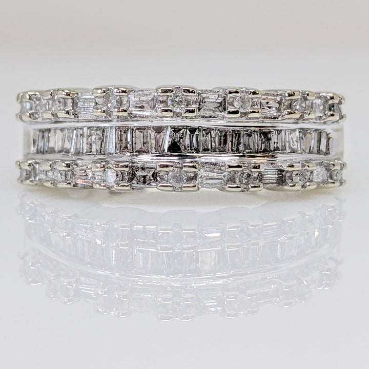 10K WHITE .52 CARAT TOTAL WEIGHT I1 I DIAMOND ROUND (14) BAGUETTE (38) ESTATE BAND 3.6 GRAMS