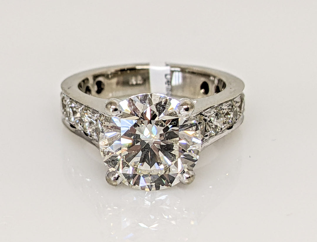 18K WHITE 3.44 CARAT TOTAL SI1 L DIAMOND ROUND WITH 1.32 CARAT TOTAL WEIGHT SI H (14) ESTATE RING 7.0 GRAMS