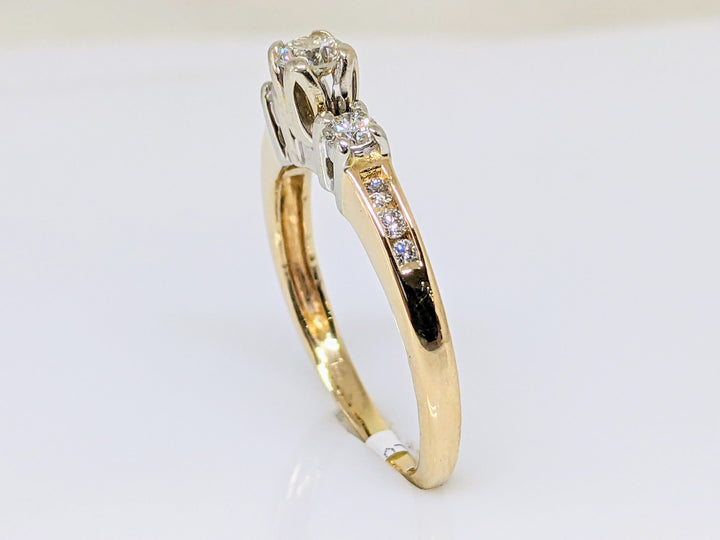 14K .37 CARAT TOTAL WEIGHT I1 J DIAMOND ROUND (9) TRINITY ESTATE RING 2.8 GRAMS