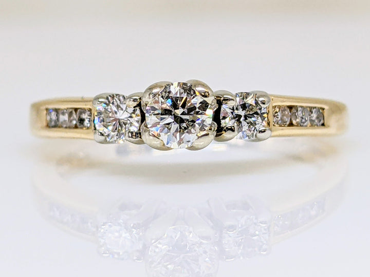 14K .37 CARAT TOTAL WEIGHT I1 J DIAMOND ROUND (9) TRINITY ESTATE RING 2.8 GRAMS